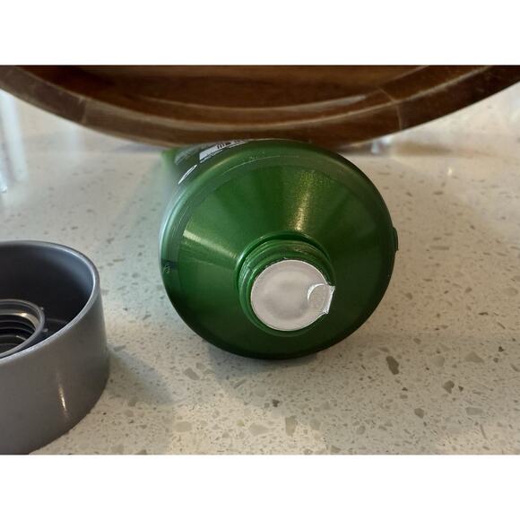 AHAVA Mineral Radiance Cleansing‎ Gel Energy Protection 100 ml / 3.4 fl oz - Picture 6 of 7